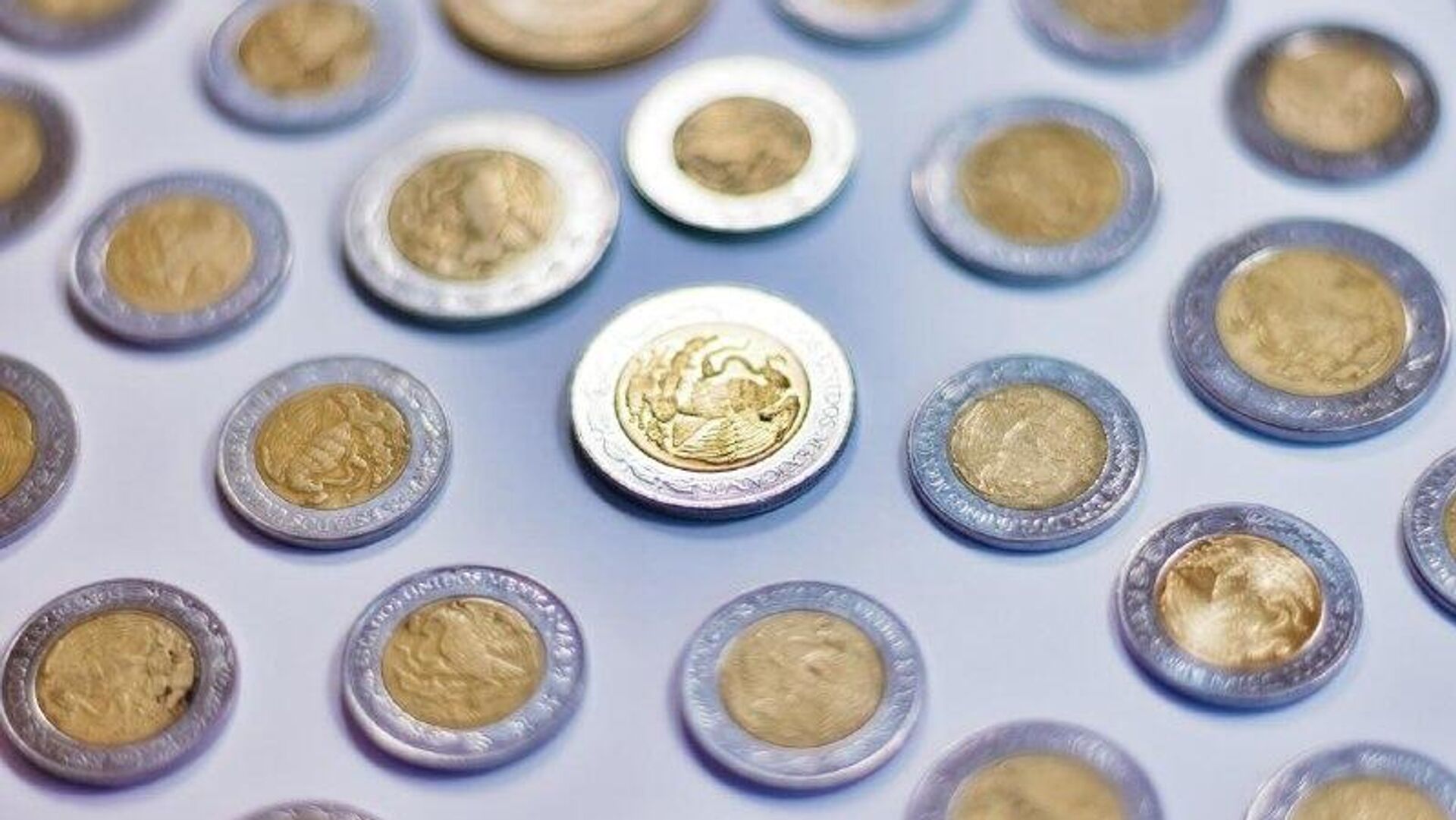 Cambios en reglas para las aduanas podrían dejar mayores ingresos en 2025 y 2026 para México, según el Gobierno Cambios en reglas para las aduanas podrían dejar mayores ingresos en 2025 y 2026 para México, según el Gobierno - Sputnik Mundo, 1920, 01.11.2025