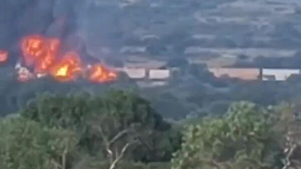Explota tren que transportaba combustible en México - Sputnik Mundo