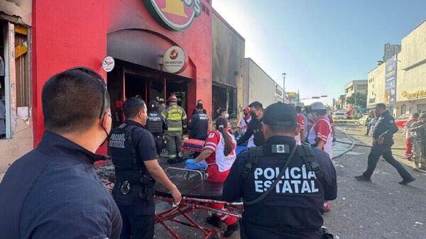 Explosión en comercio del noroeste de México deja varias personas fallecidas, según autoridades locales - Sputnik Mundo