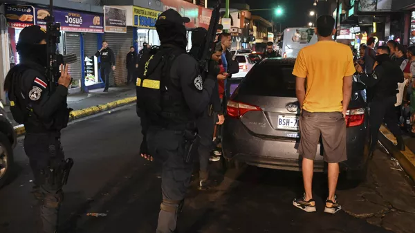La policía mantiene diversos operativos para combatir el crimen y al narcotráfico en Costa Rica. - Sputnik Mundo