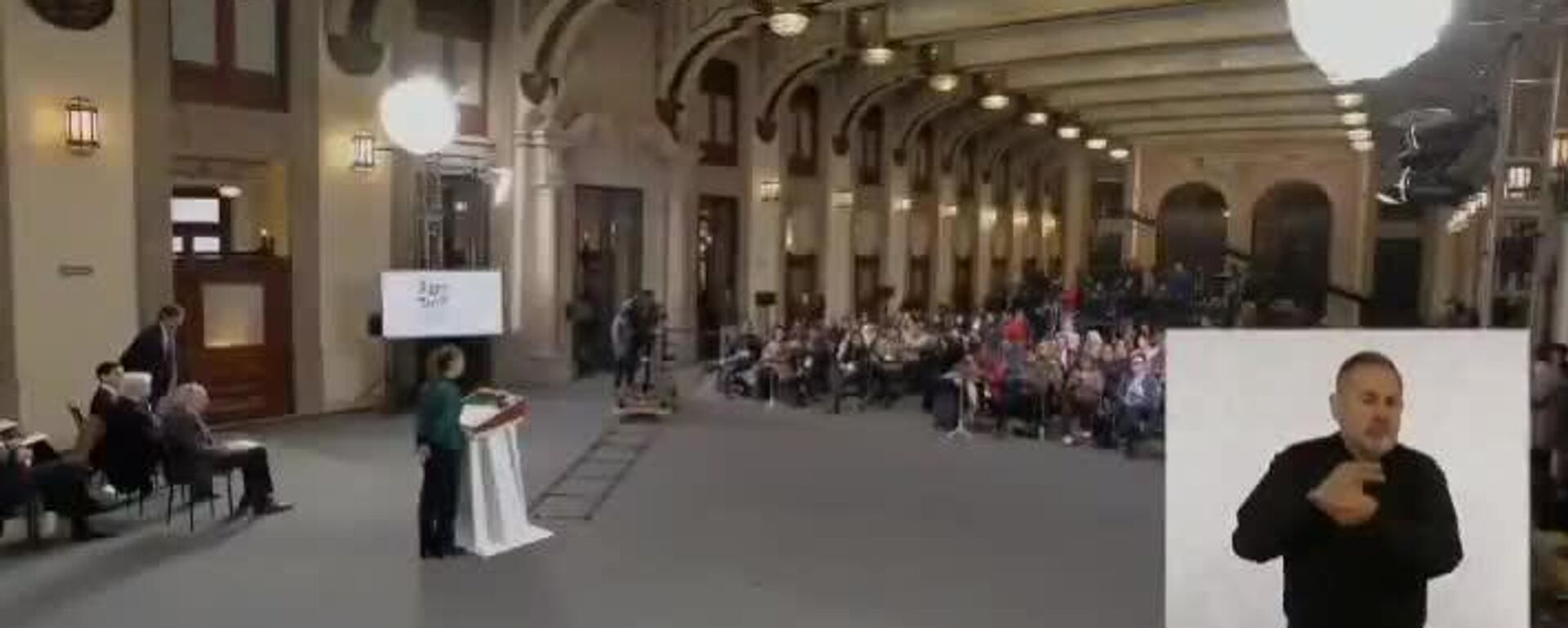 Sheinbaum rechaza la decisión de Perú de romper las relaciones con México - Sputnik Mundo, 1920, 04.11.2025