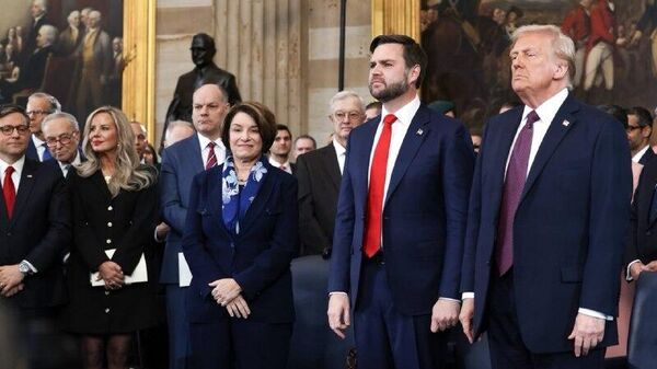 Vance reconoce que los republicanos deben movilizarse más para atraer el voto - Sputnik Mundo