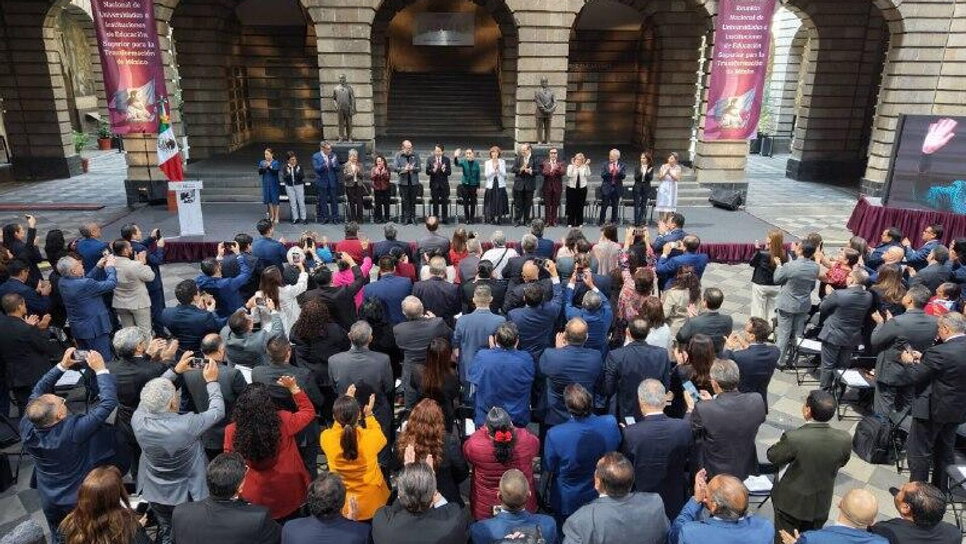 🪙 Gobierno de México pide a las universidades públicas ceñirse a las políticas de austeridad 🪙 Gobierno de México pide a las universidades públicas ceñirse a las políticas de austeridad - Sputnik Mundo, 1920, 06.11.2025