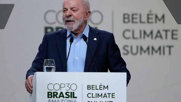 Lula alerta sobre la urgencia climática y critica los intereses egoístas e inmediatos en la apertura de la COP30 Lula alerta sobre la urgencia climática y critica los intereses egoístas e inmediatos en la apertura de la COP30 - Sputnik Mundo
