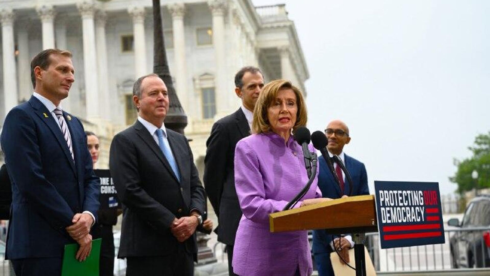 Nancy Pelosi anuncia que no buscará la reelección en el Congreso de EEUU Nancy Pelosi anuncia que no buscará la reelección en el Congreso de EEUU - Sputnik Mundo, 1920, 06.11.2025