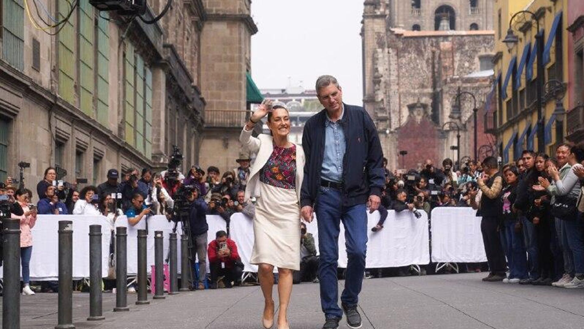 Gobierno de México condena la declaratoria de Sheinbaum como 'persona non grata' en Perú Gobierno de México condena la declaratoria de Sheinbaum como 'persona non grata' en Perú - Sputnik Mundo, 1920, 07.11.2025