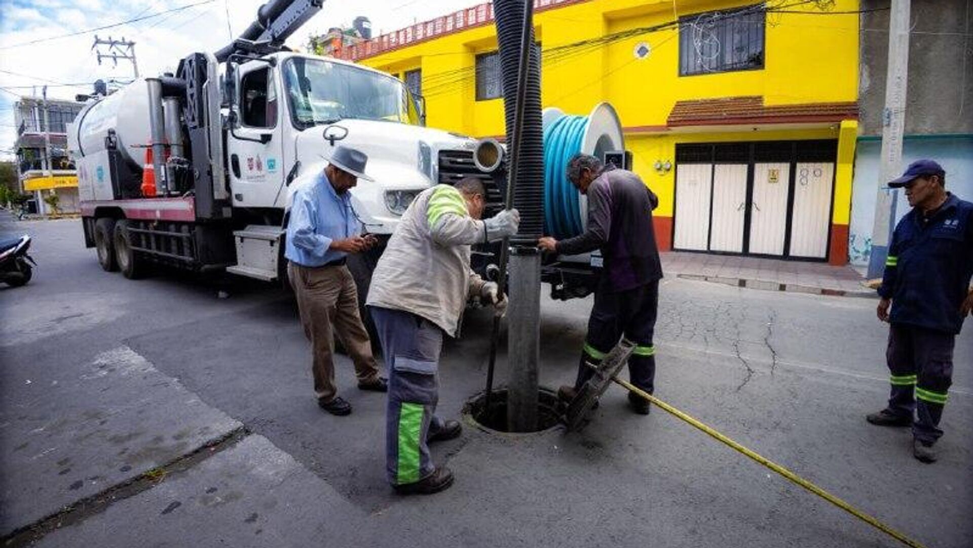 Se registra en México una caída pronunciada del gasto en infraestructura en 2025 Se registra en México una caída pronunciada del gasto en infraestructura en 2025 - Sputnik Mundo, 1920, 07.11.2025