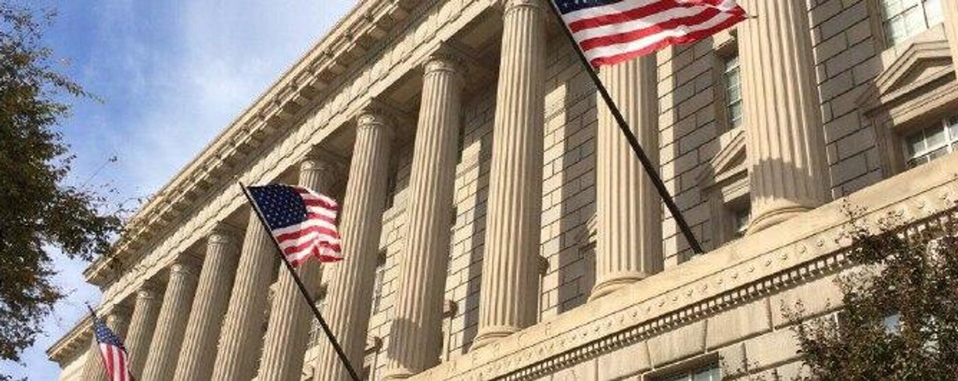 El sector privado de EEUU ya eliminó un millón de empleos en lo que va del 2025 El sector privado de EEUU ya eliminó un millón de empleos en lo que va del 2025 - Sputnik Mundo, 1920, 07.11.2025