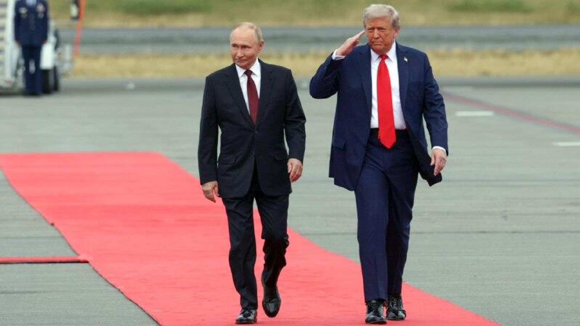 Trump afirma que le gustaría mantener Budapest como sede de una posible cumbre con Putin Trump afirma que le gustaría mantener Budapest como sede de una posible cumbre con Putin - Sputnik Mundo, 1920, 07.11.2025