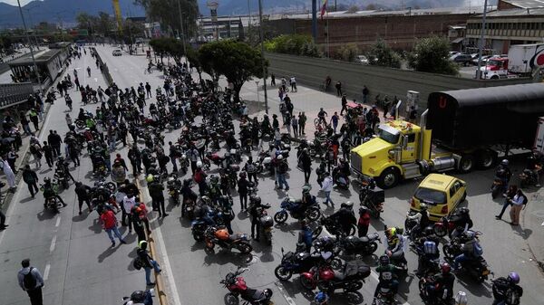 Protesta de motociclistas en Colombia - Sputnik Mundo