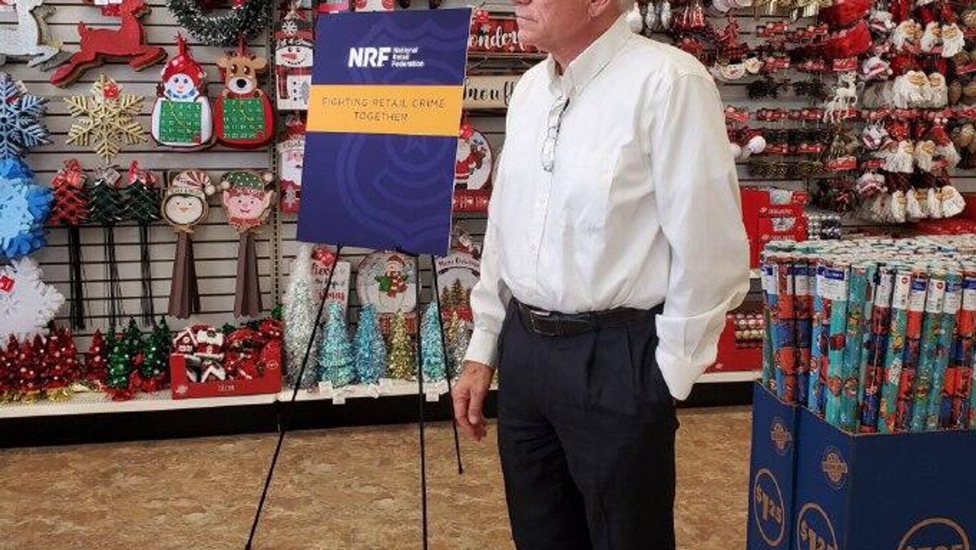 Contrataciones para la temporada navideña en EEUU alcanzarán su nivel más bajo desde la crisis del 2008 Contrataciones para la temporada navideña en EEUU alcanzarán su nivel más bajo desde la crisis del 2008 - Sputnik Mundo, 1920, 08.11.2025