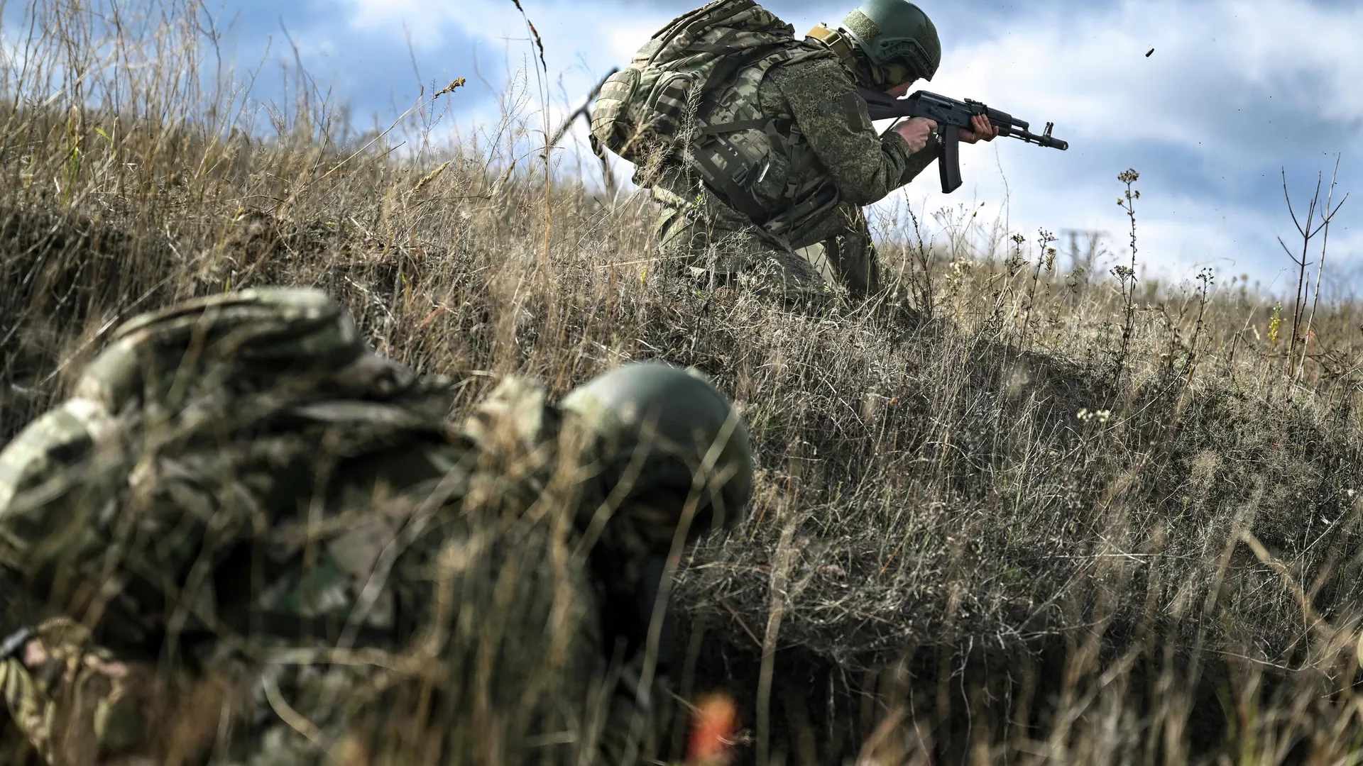 Soldati russi nell'area dell'operazione militare speciale - Sputnik World, 1920, 09.11.2025