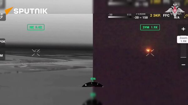 Defensa rusa publica imágenes de los combates por la localidad de Ríbnoye - Sputnik Mundo