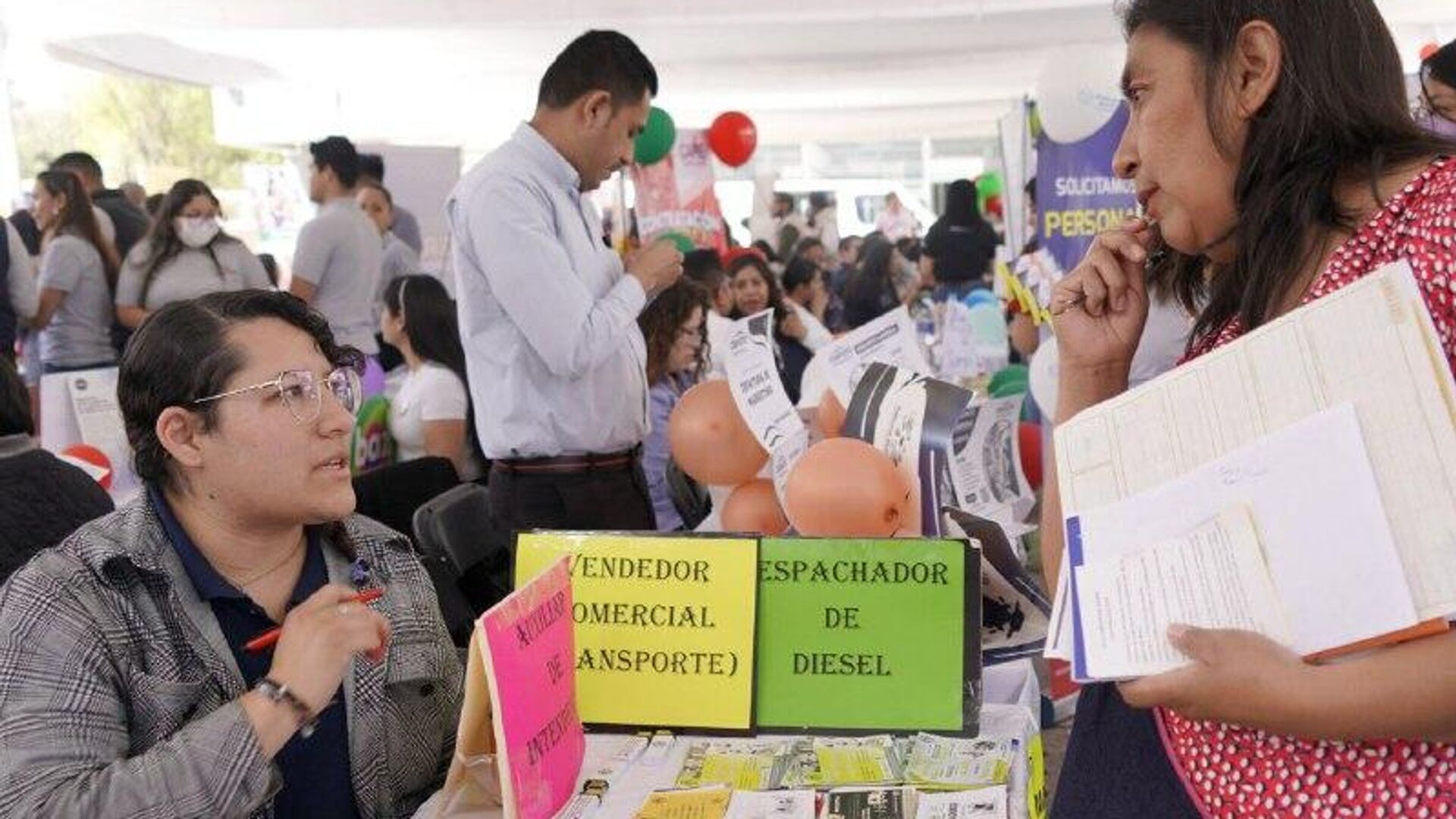 Cada vez hay más trabajadores sin prestaciones en México, según cifras oficiales - Sputnik Mundo, 1920, 11.11.2025