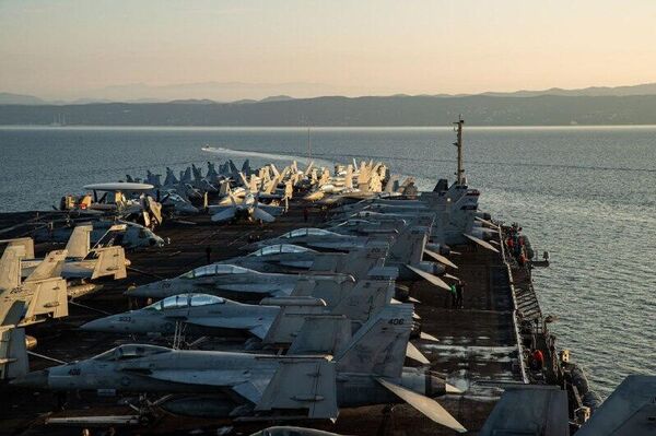 EEUU traslada su portaviones más grande al Caribe: ¿se encienden las alertas en América Latina? EEUU traslada su portaviones más grande al Caribe: ¿se encienden las alertas en América Latina? - Sputnik Mundo