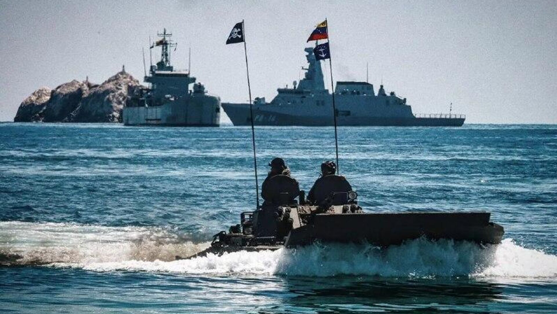 Venezuela despliega su defensa total ante la amenaza creciente de EEUU en el Caribe Venezuela despliega su defensa total ante la amenaza creciente de EEUU en el Caribe - Sputnik Mundo, 1920, 12.11.2025