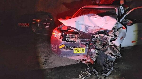 Hay al menos 37 muertos en Perú por la caída de un autobús en un barranco - Sputnik Mundo