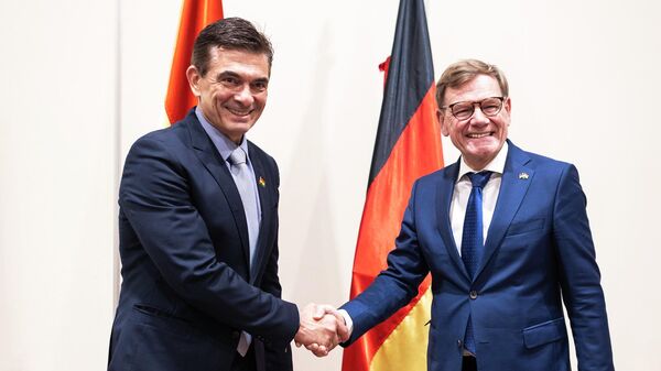 Rodrigo Paz y David Wadephul - Sputnik Mundo