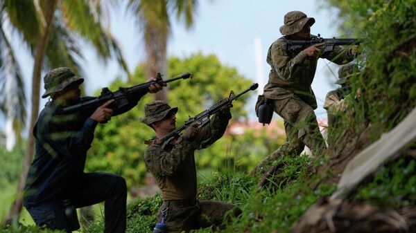 Personal militar panameño y estadounidense participa en maniobras conjuntas en Fort Sherman, una antigua base del Ejército de los Estados Unidos en Colón, Panamá - Sputnik Mundo