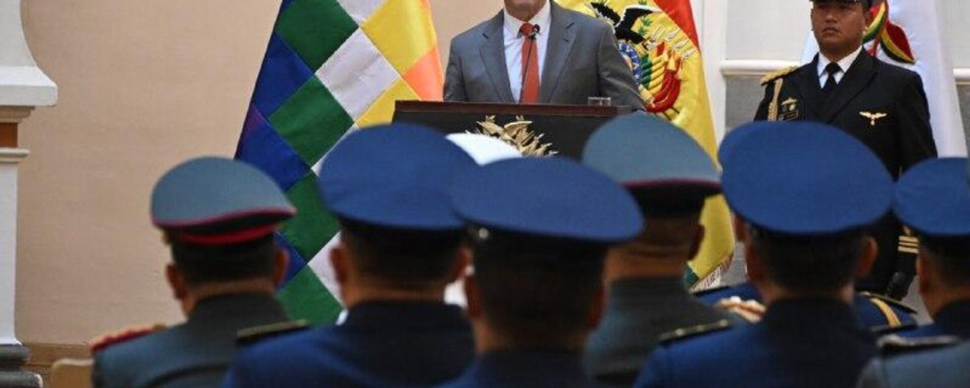 El riesgo país en Bolivia cae a su nivel más bajo desde 2023 - Sputnik Mundo, 1920, 14.11.2025