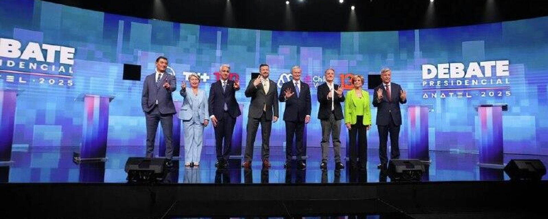 Cierran las campañas presidenciales en Chile con intentos de captar el voto de los indecisos - Sputnik Mundo, 1920, 14.11.2025