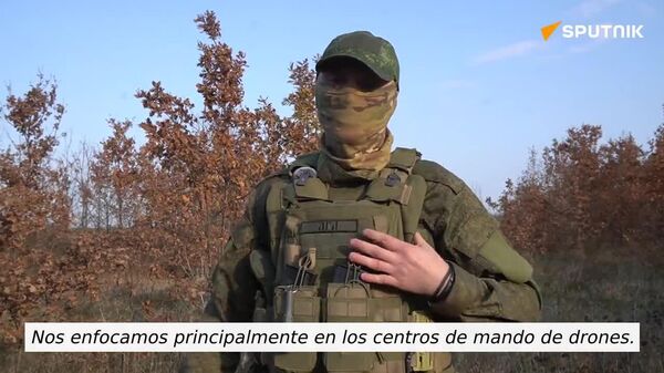 🪖 Infligimos un daño considerable al enemigo: soldados rusos narran cómo eliminan los centros de mando de los drones ucranianos - Sputnik Mundo