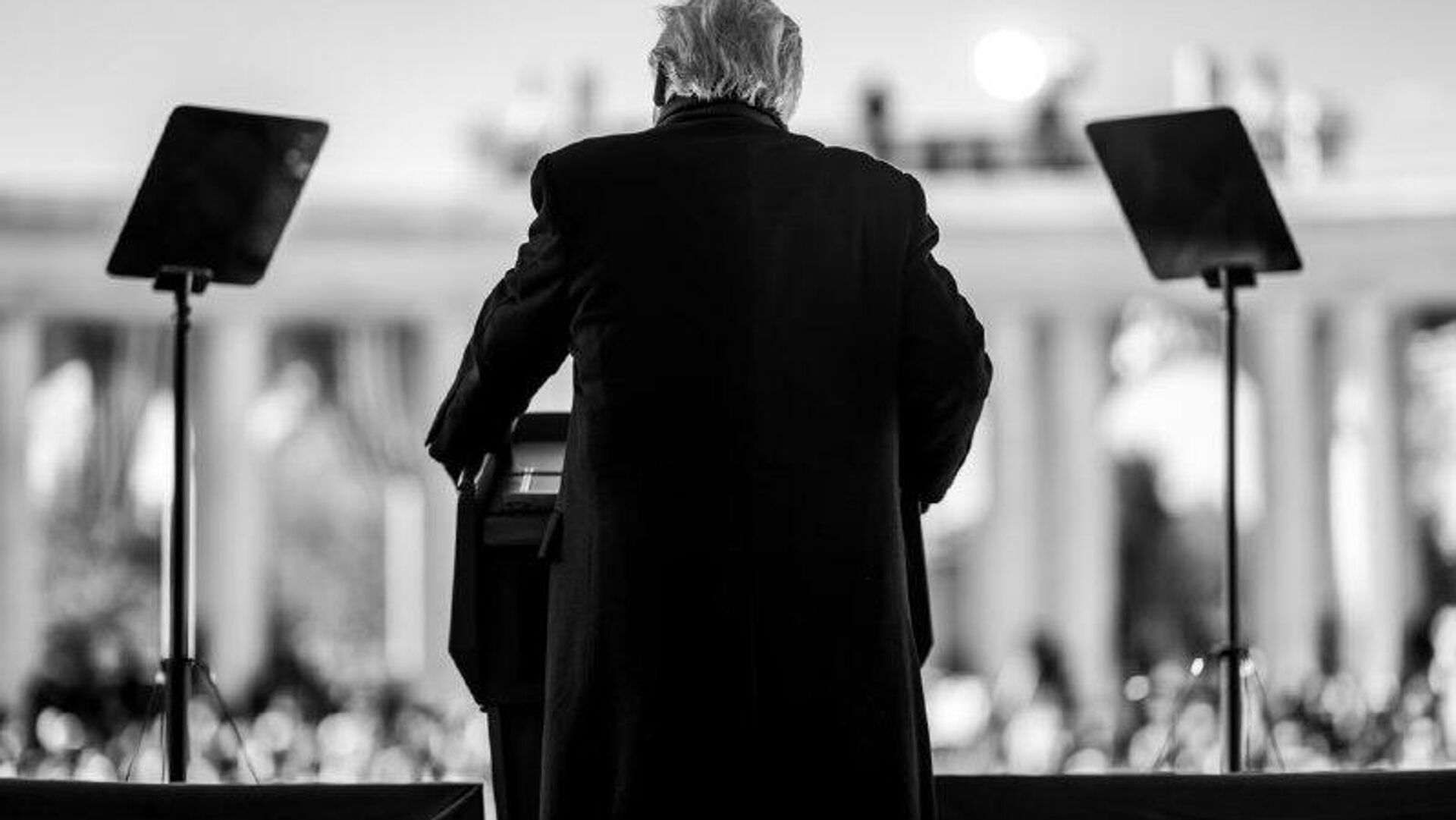 Trump dice que EEUU realizará pruebas nucleares muy pronto Trump dice que EEUU realizará pruebas nucleares muy pronto - Sputnik Mundo, 1920, 15.11.2025