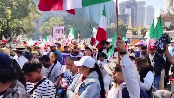 🪧 Miles de personas acuden a la marcha de la Generación Z en la capital de México - Sputnik Mundo