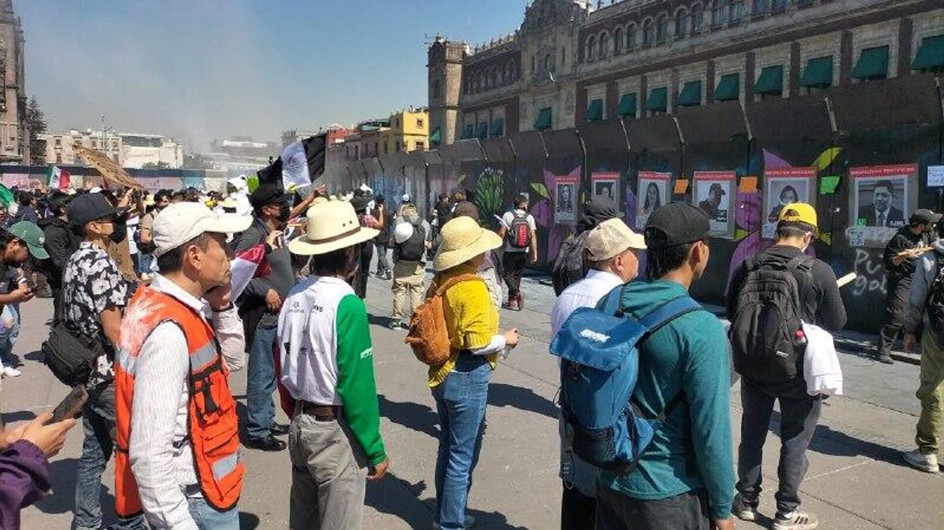 🪧 Alrededor de 17 🪧 Alrededor de 17 - Sputnik Mundo, 1920, 16.11.2025