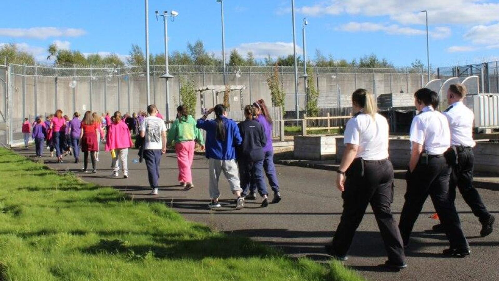 Reportan que el Reino Unido liberó a 14 Reportan que el Reino Unido liberó a 14 - Sputnik Mundo, 1920, 16.11.2025