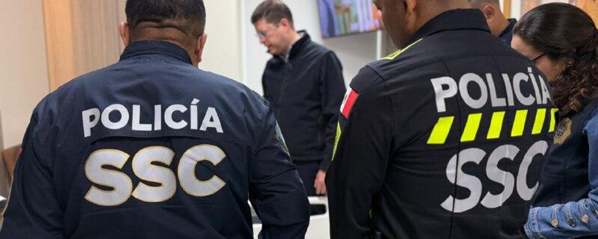 🪧 Bienvenida toda manifestación, pero se aplicará la ley cuando sea necesario: Brugada sobre protesta de la Generación Z en CDMX - Sputnik Mundo, 1920, 16.11.2025