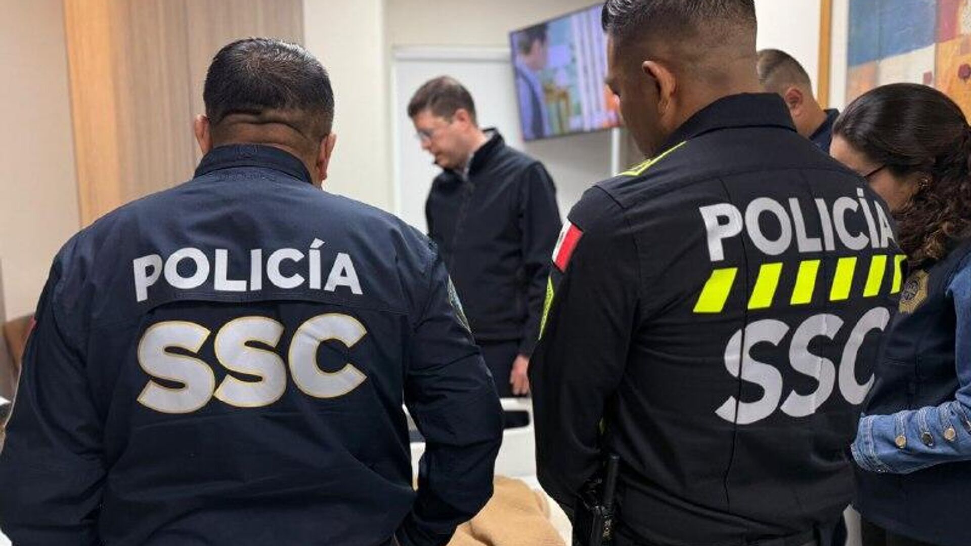 🪧 Bienvenida toda manifestación, pero se aplicará la ley cuando sea necesario: Brugada sobre protesta de la Generación Z en CDMX 🪧 Bienvenida toda manifestación, pero se aplicará la ley cuando sea necesario: Brugada sobre protesta de la Generación Z en CDMX - Sputnik Mundo, 1920, 16.11.2025