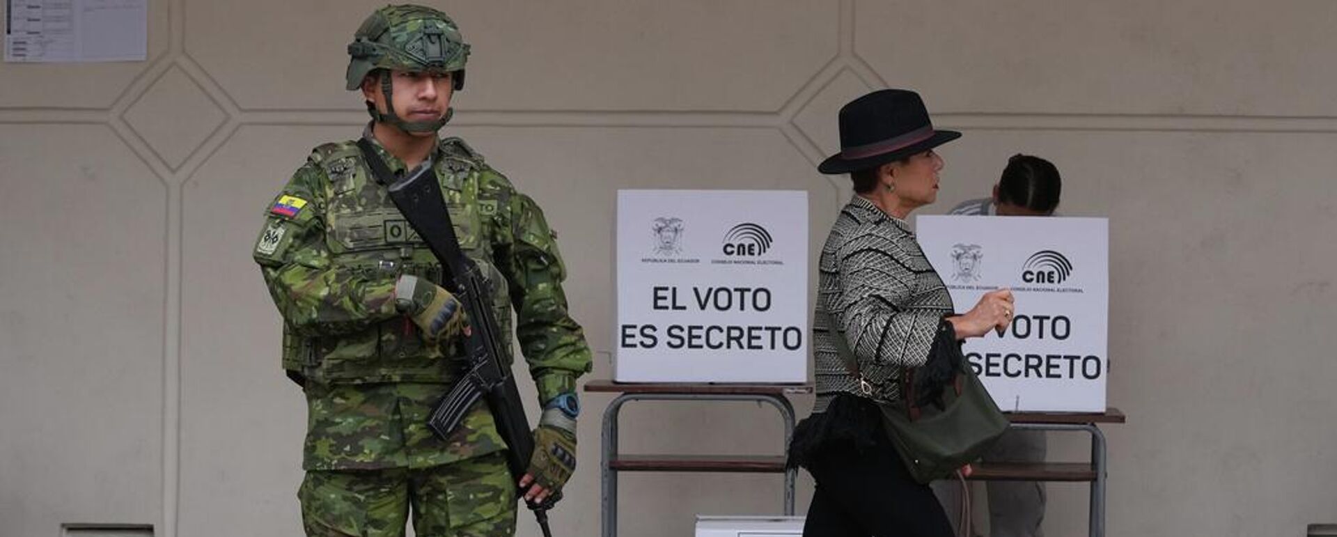 Este 16 de noviembre se llevó a cabo un referéndum y consulta popular en Ecuador. - Sputnik Mundo, 1920, 17.11.2025