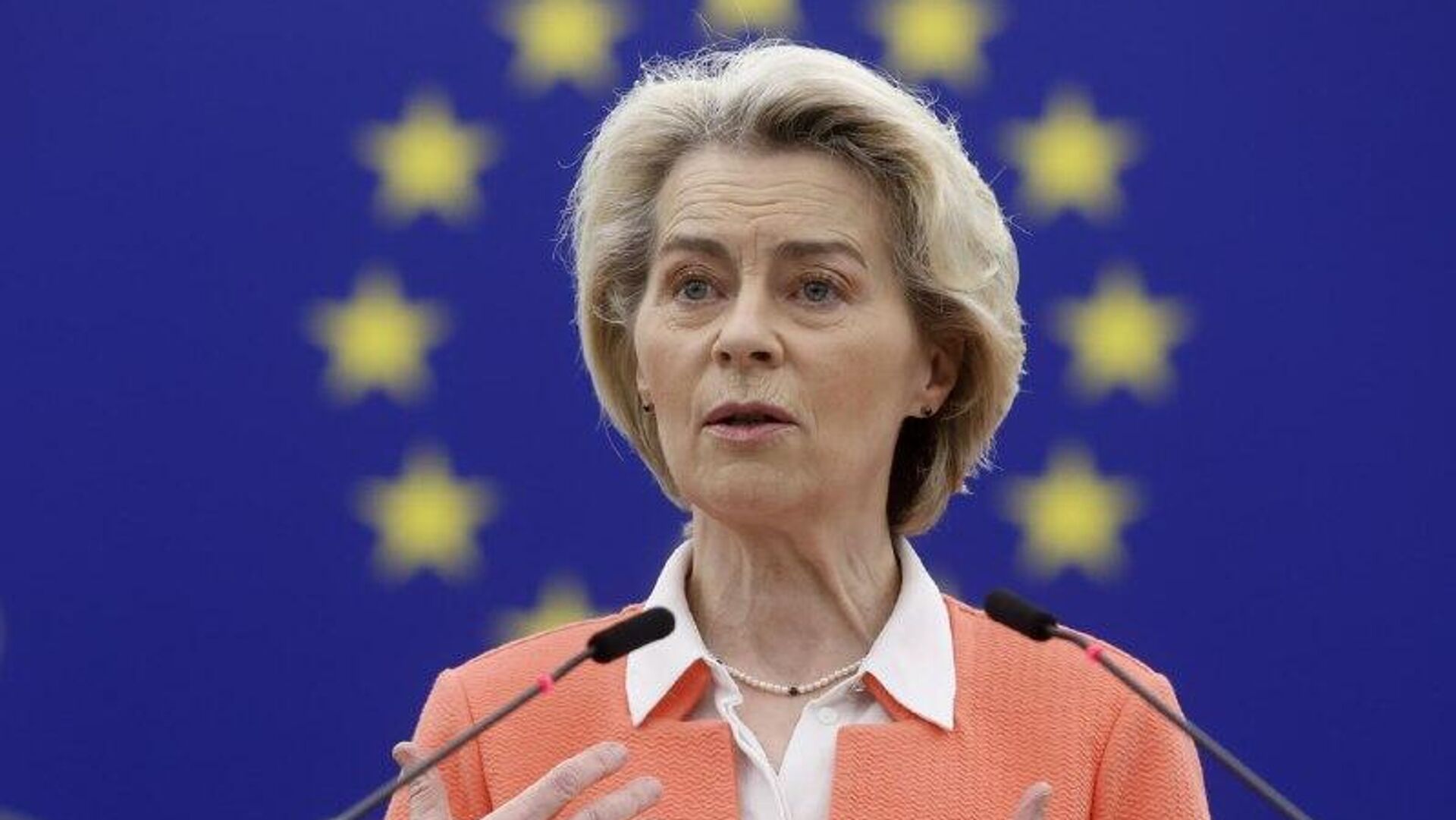Nuevo plan de Von der Leyen: tres opciones para seguir financiando a Kiev Nuevo plan de Von der Leyen: tres opciones para seguir financiando a Kiev - Sputnik Mundo, 1920, 17.11.2025