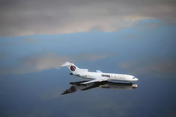 Avión en la pista del aeropuerto inundado obra realizada por Anselmo Cunha dos Santos de BrasilCategoría: Vista desde arriba, fotografía individual - Sputnik Mundo