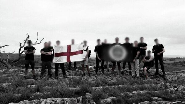 Juventud blanca en rebelión: abren en el Reino Unido una red de clubes juveniles neonazis  - Sputnik Mundo