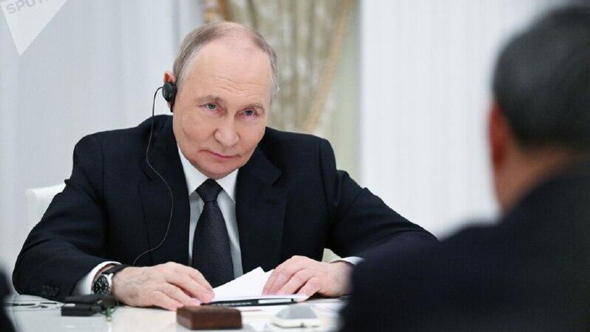 Rusia y China contribuyen al papel de la OCS en el mundo multipolar, asegura Putin Rusia y China contribuyen al papel de la OCS en el mundo multipolar, asegura Putin - Sputnik Mundo, 1920, 18.11.2025