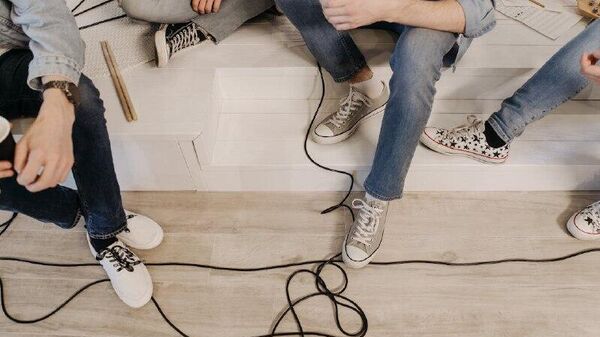 El desempleo pega fuerte a la juventud mexicana, según datos oficiales - Sputnik Mundo