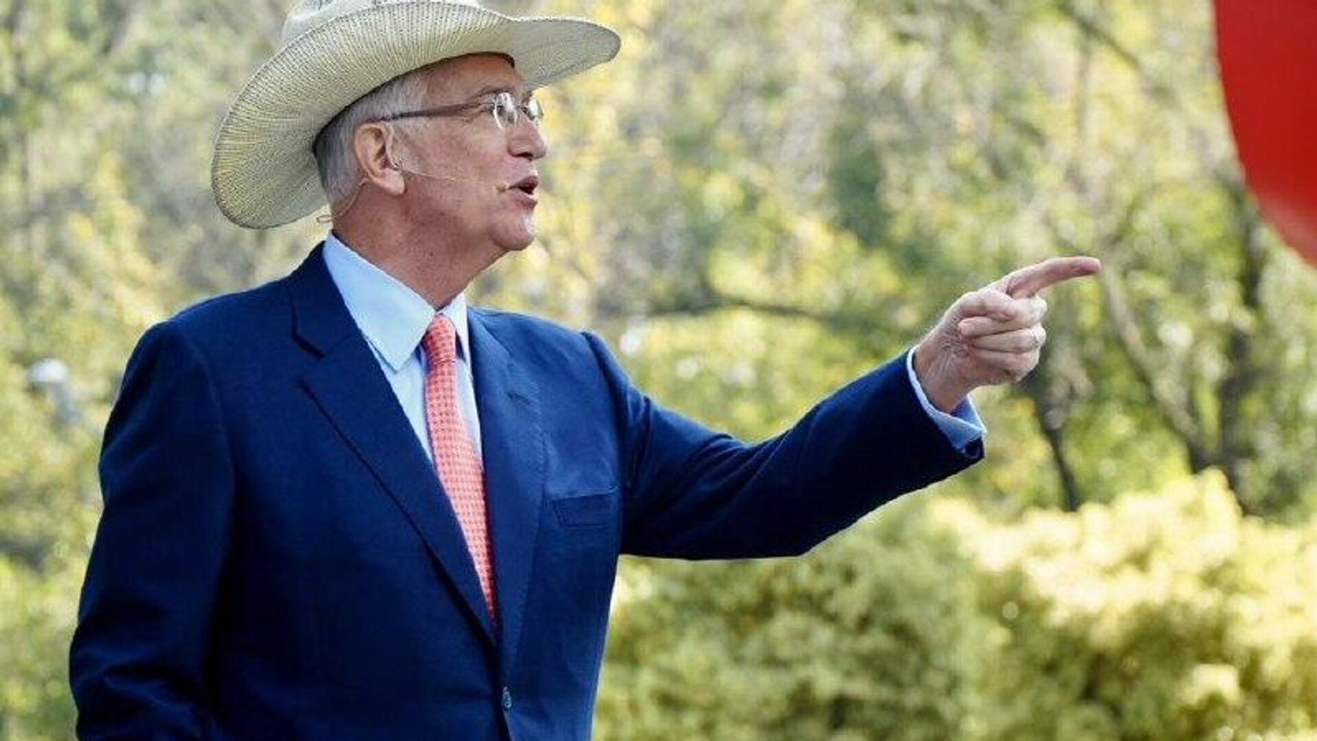 ¡Deuda estratosférica!: Salinas Pliego deberá pagar más al fisco mexicano ¡Deuda estratosférica!: Salinas Pliego deberá pagar más al fisco mexicano - Sputnik Mundo, 1920, 20.11.2025