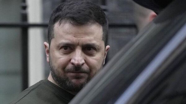 Exministro de Defensa de Bulgaria arremete contra Von der Leyen por reclamar apoyo financiero para Kiev en plena crisis de corrupción - Sputnik Mundo