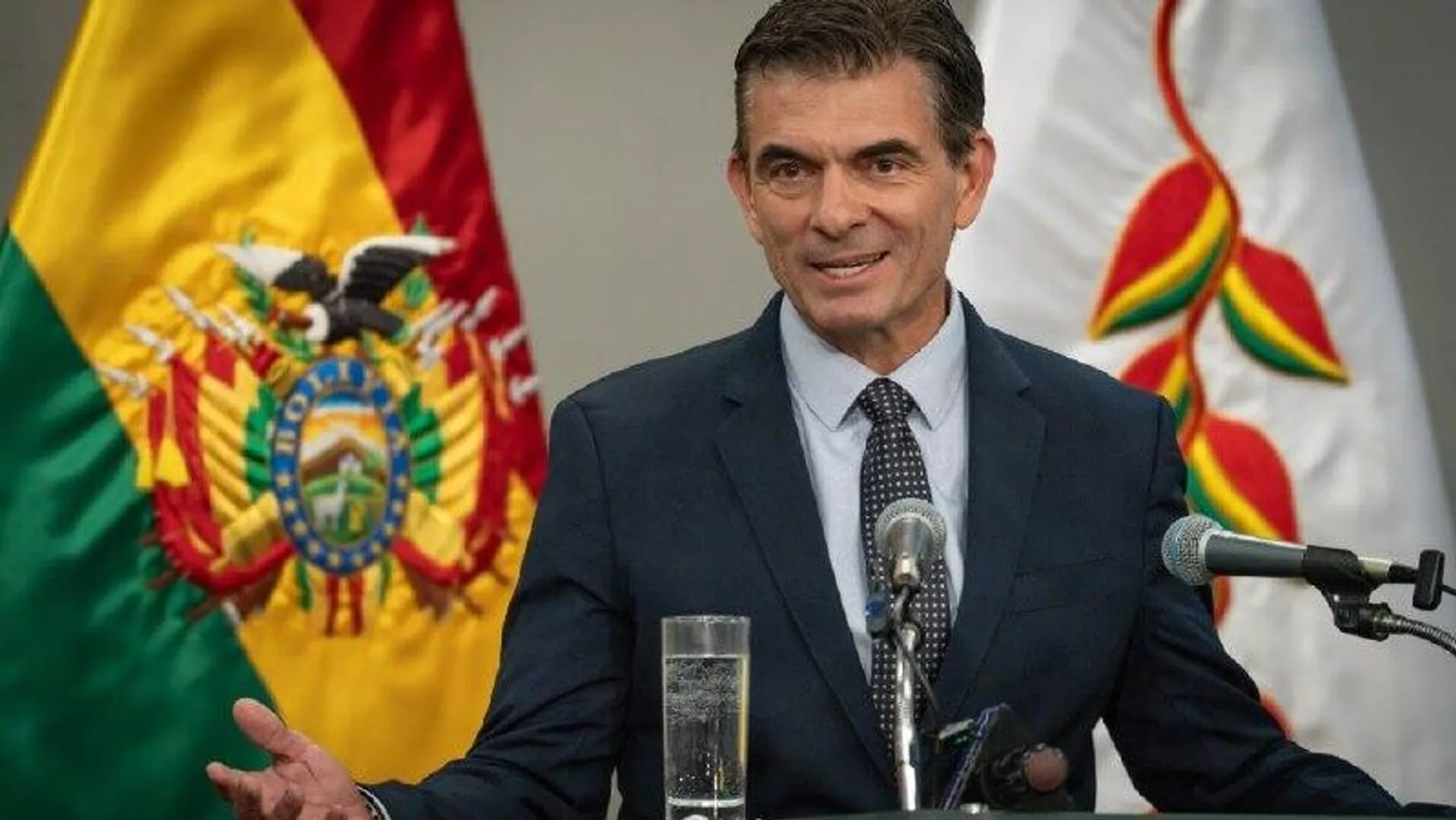 Lo vamos a enterrar bien enterradito: Paz anuncia el cierre del Ministerio de Justicia de Bolivia Lo vamos a enterrar bien enterradito: Paz anuncia el cierre del Ministerio de Justicia de Bolivia - Sputnik Mundo, 1920, 04.12.2025