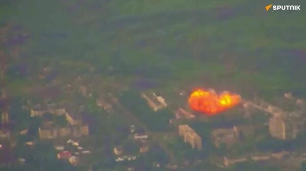 🪖 Defensa rusa comparte imágenes desde la recientemente liberada ciudad de Kúpiansk - Sputnik Mundo