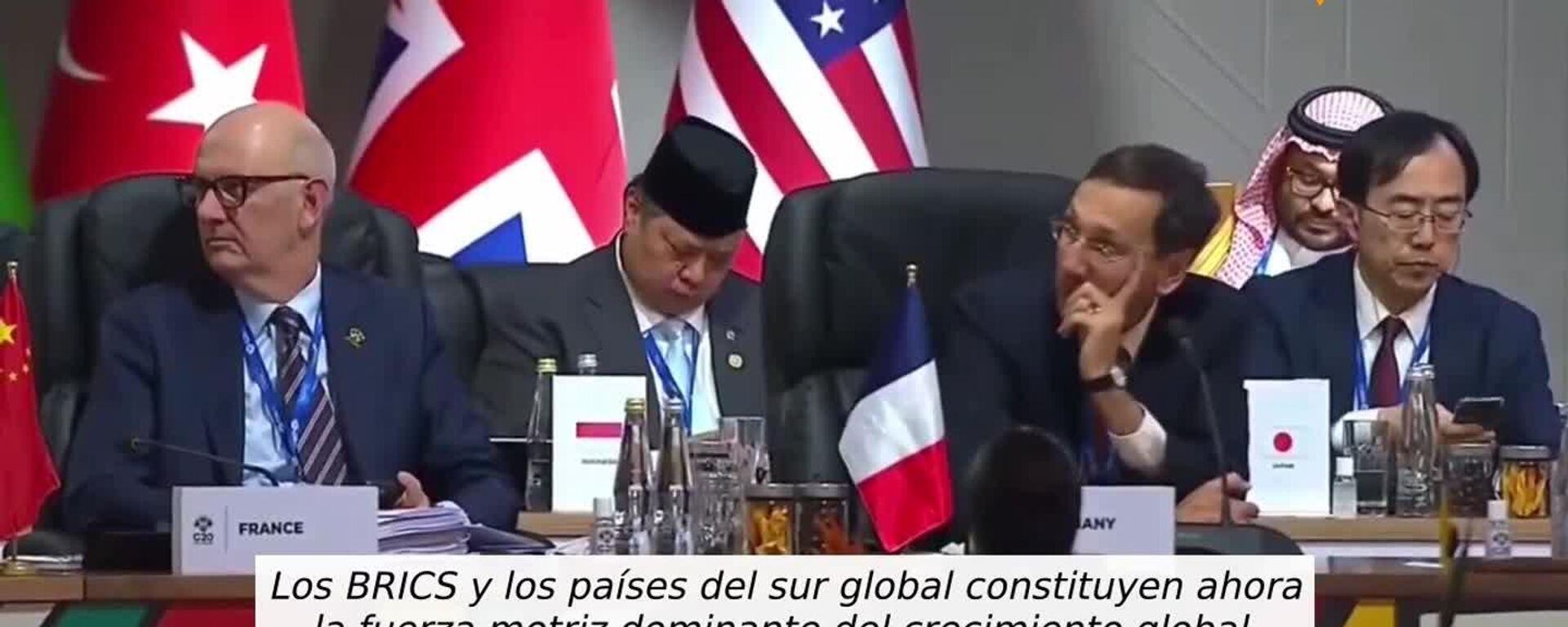 Los países BRICS y del sur global son la fuerza motriz del crecimiento mundial, subraya el representante ruso en la Cumbre del G20 - Sputnik Mundo, 1920, 22.11.2025