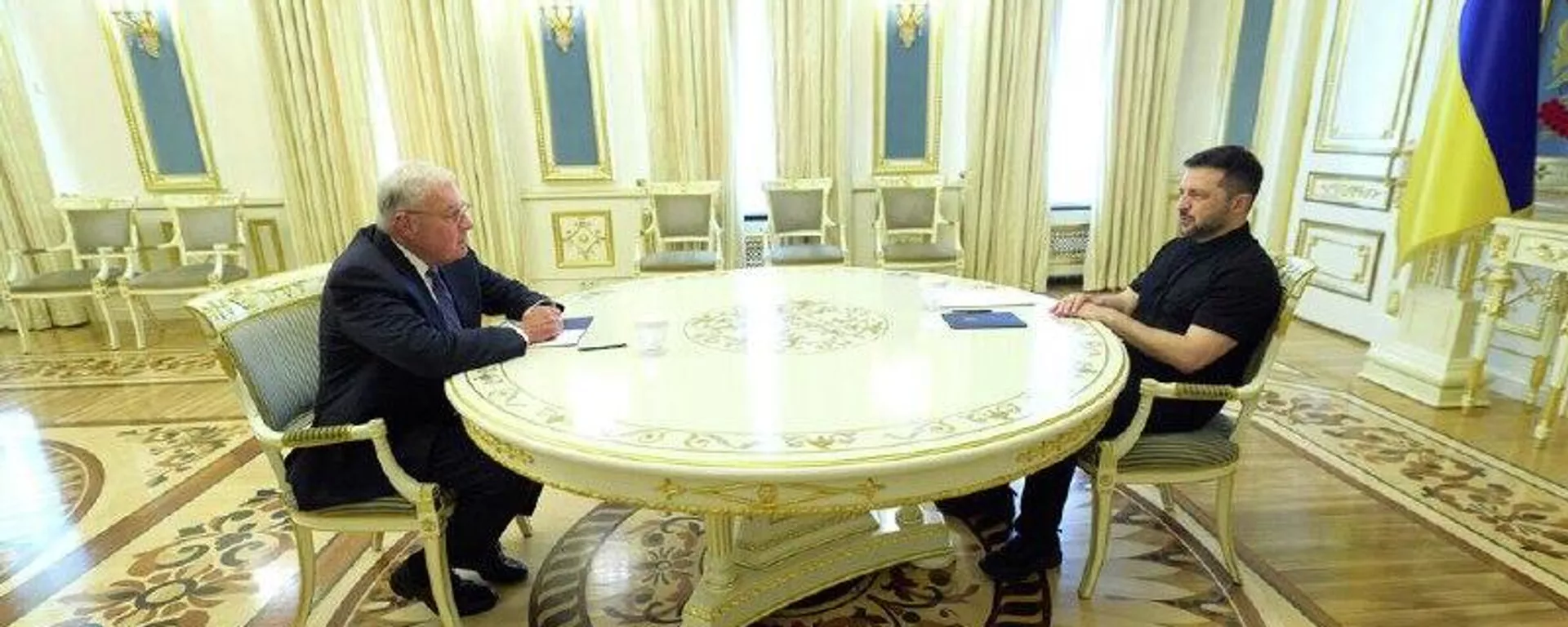 Faltan dos metros hasta una solución al conflicto ucraniano, afirma el enviado especial de Trump para Ucrania - Sputnik Mundo, 1920, 23.11.2025