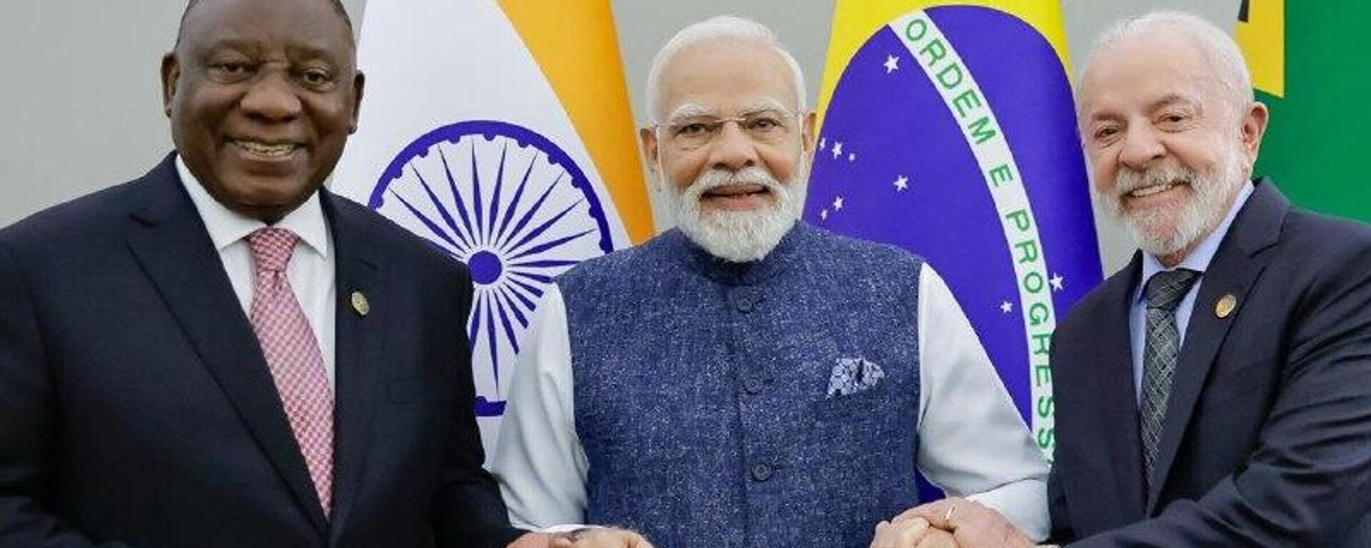 Existe confianza: El presidente de Brasil elogia el papel del foro trilateral IBSA en la cumbre del G20 Existe confianza: El presidente de Brasil elogia el papel del foro trilateral IBSA en la cumbre del G20 - Sputnik Mundo, 1920, 23.11.2025