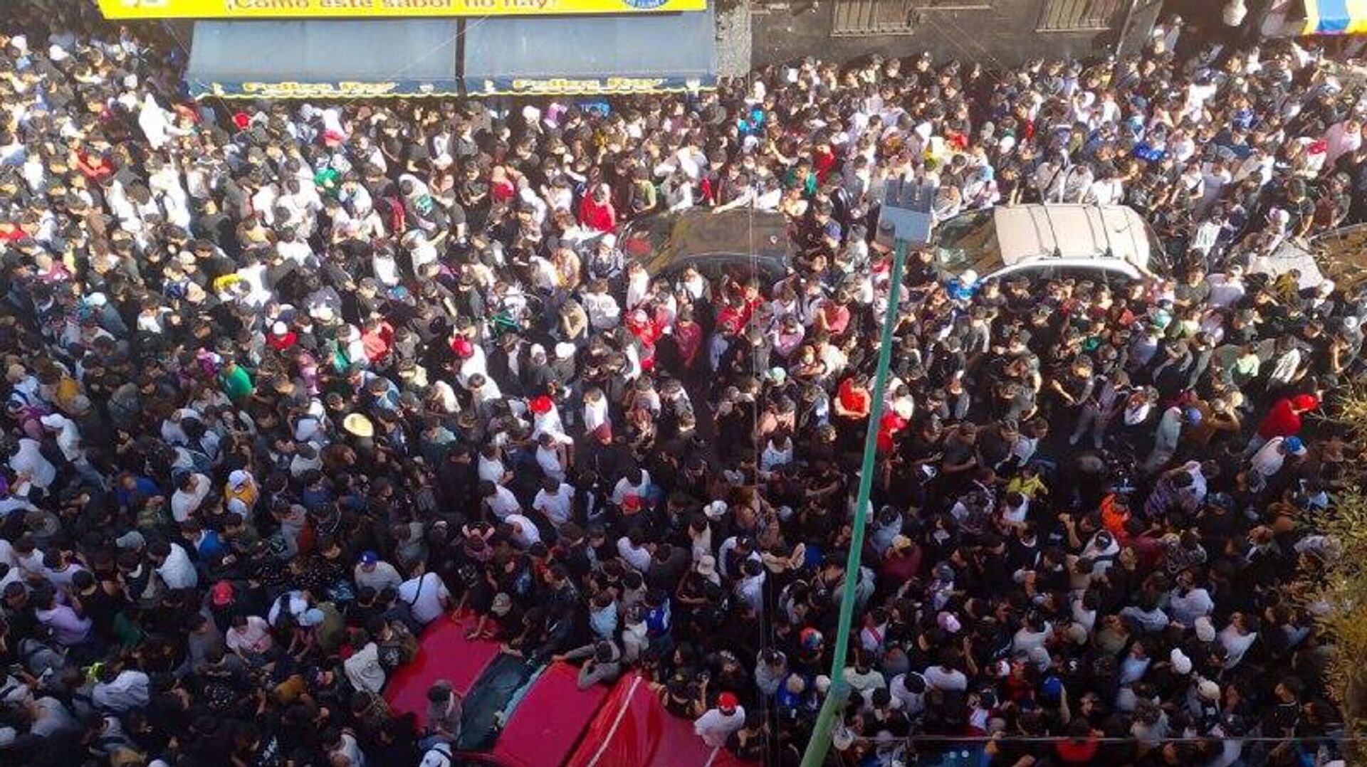 Cinco atropellados, 98 motos confiscadas y tres detenidos en evento de streamer en CDMX Cinco atropellados, 98 motos confiscadas y tres detenidos en evento de streamer en CDMX - Sputnik Mundo, 1920, 24.11.2025