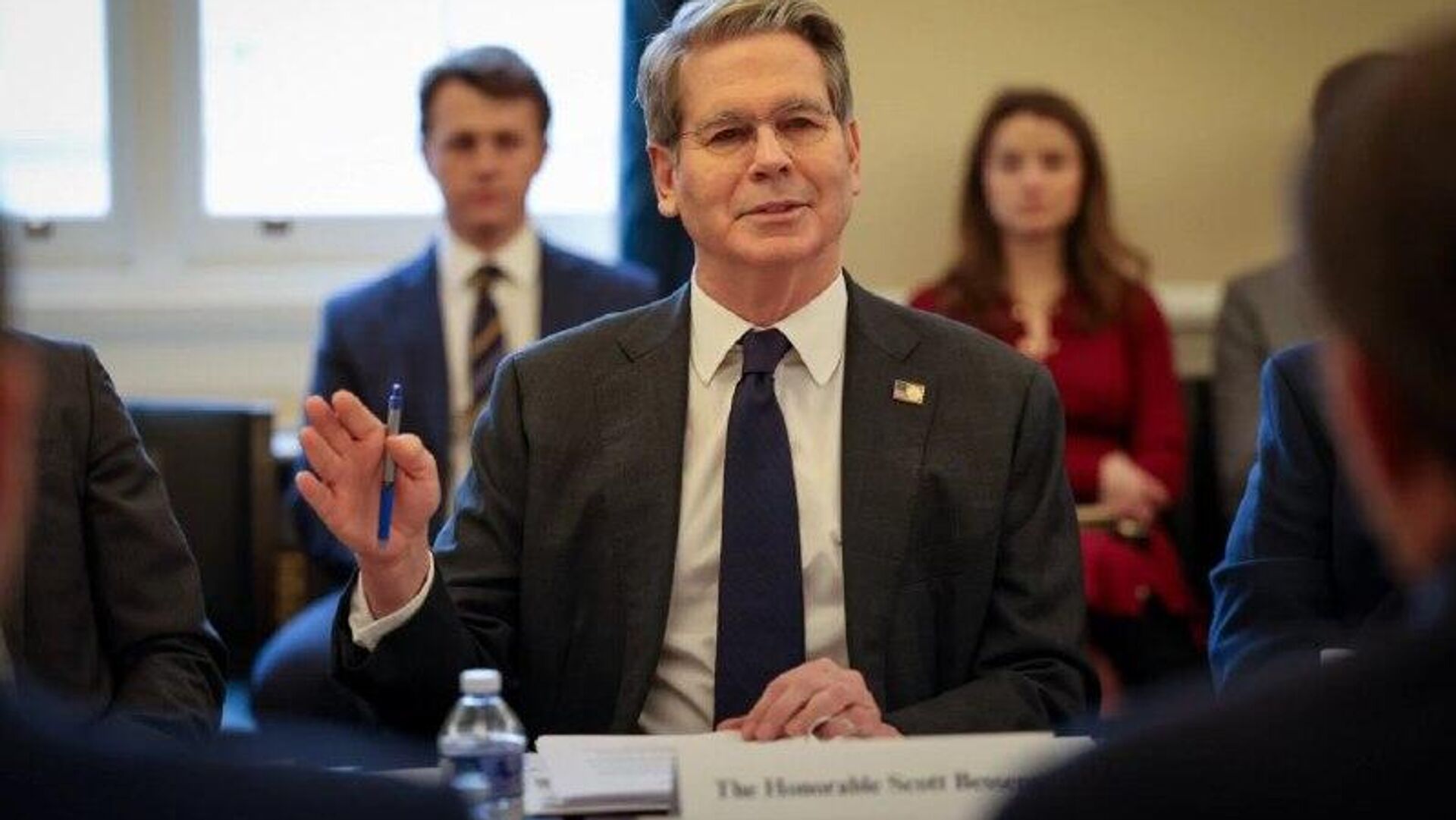 Bessent descarta una recesión en Estados Unidos para 2026 Bessent descarta una recesión en Estados Unidos para 2026 - Sputnik Mundo, 1920, 24.11.2025