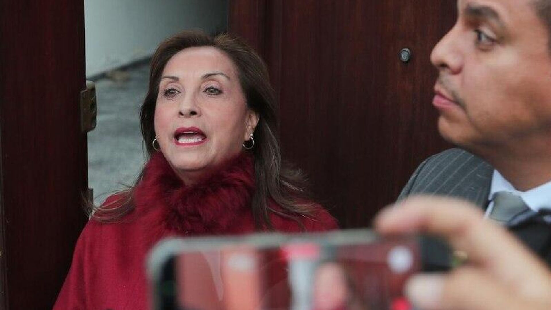 Expresidenta peruana Dina Boluarte tramita amparo para anular su destitución Expresidenta peruana Dina Boluarte tramita amparo para anular su destitución - Sputnik Mundo, 1920, 24.11.2025