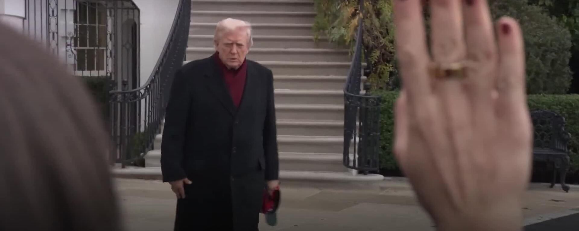 Las acciones militares de Trump en el Caribe no han sido explicadas adecuadamente, según sondeo - Sputnik Mundo, 1920, 24.11.2025