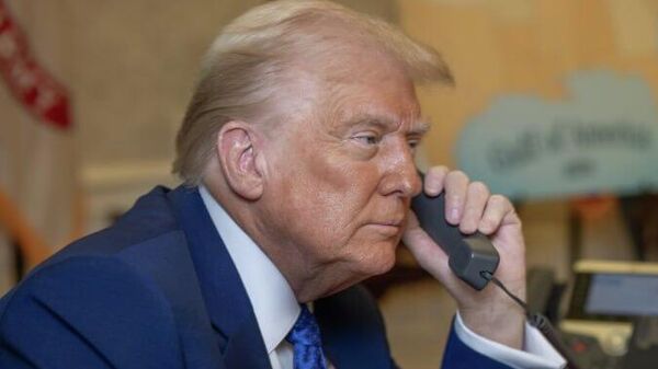 Trump estaría listo para llamar a Maduro, según medio - Sputnik Mundo